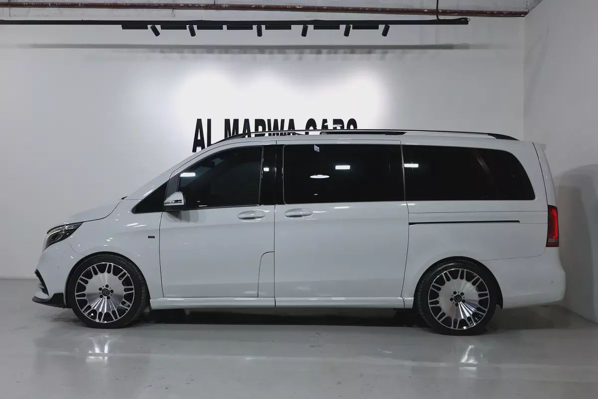 2018 Mercedes-Benz V-Class V250 Exclusive | GCC Specs -Brabus kit- Low Mileage-6-6