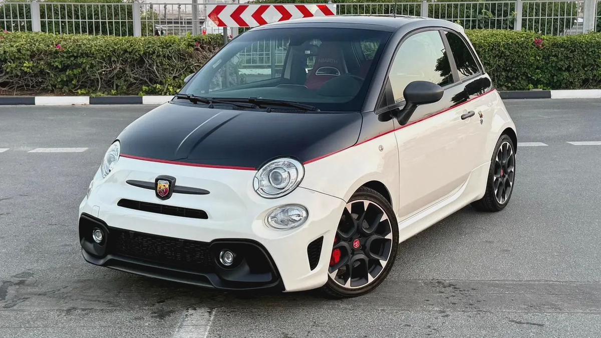 2019 Abarth 595 Competizione | G.C.C Specs | First Owner | Service History-0-0