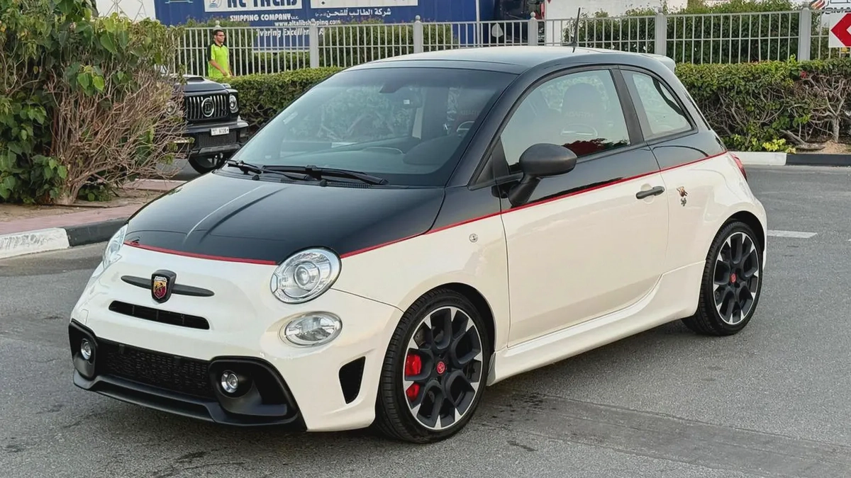 2019 Abarth 595 Competizione | G.C.C Specs | First Owner | Service History-4-4