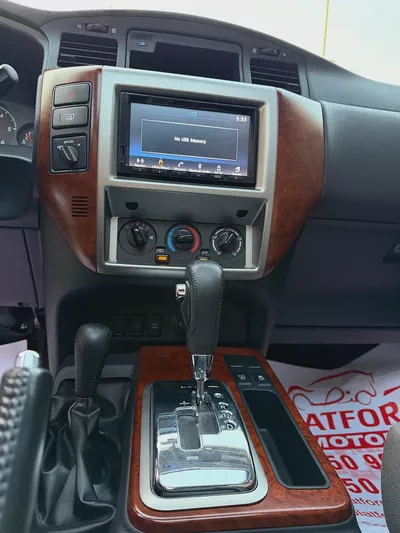 Nissan Patrol Safari 2023 | GCC Specs | under warranty-9
