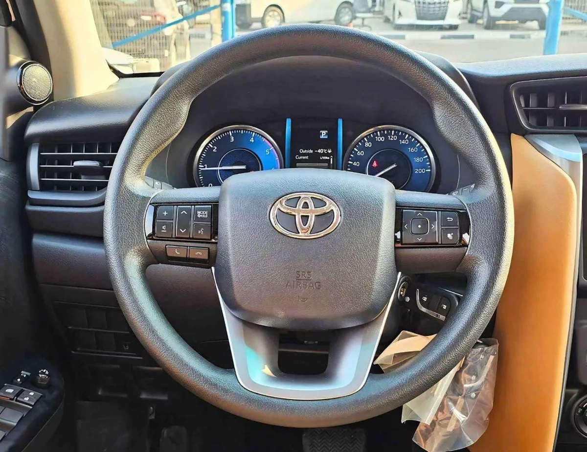 Toyota Fortuner EXR TOYOTA FORTUNER || 2.4L DIESEL V4 4WD / MANUAL AC (CODE # FDMC)-15-0