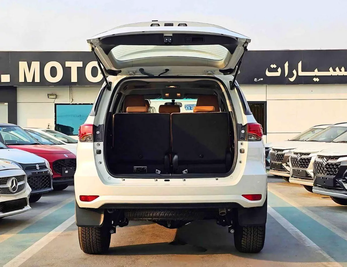 Toyota Fortuner EXR TOYOTA FORTUNER || 2.4L DIESEL V4 4WD / MANUAL AC (CODE # FDMC)-4-0