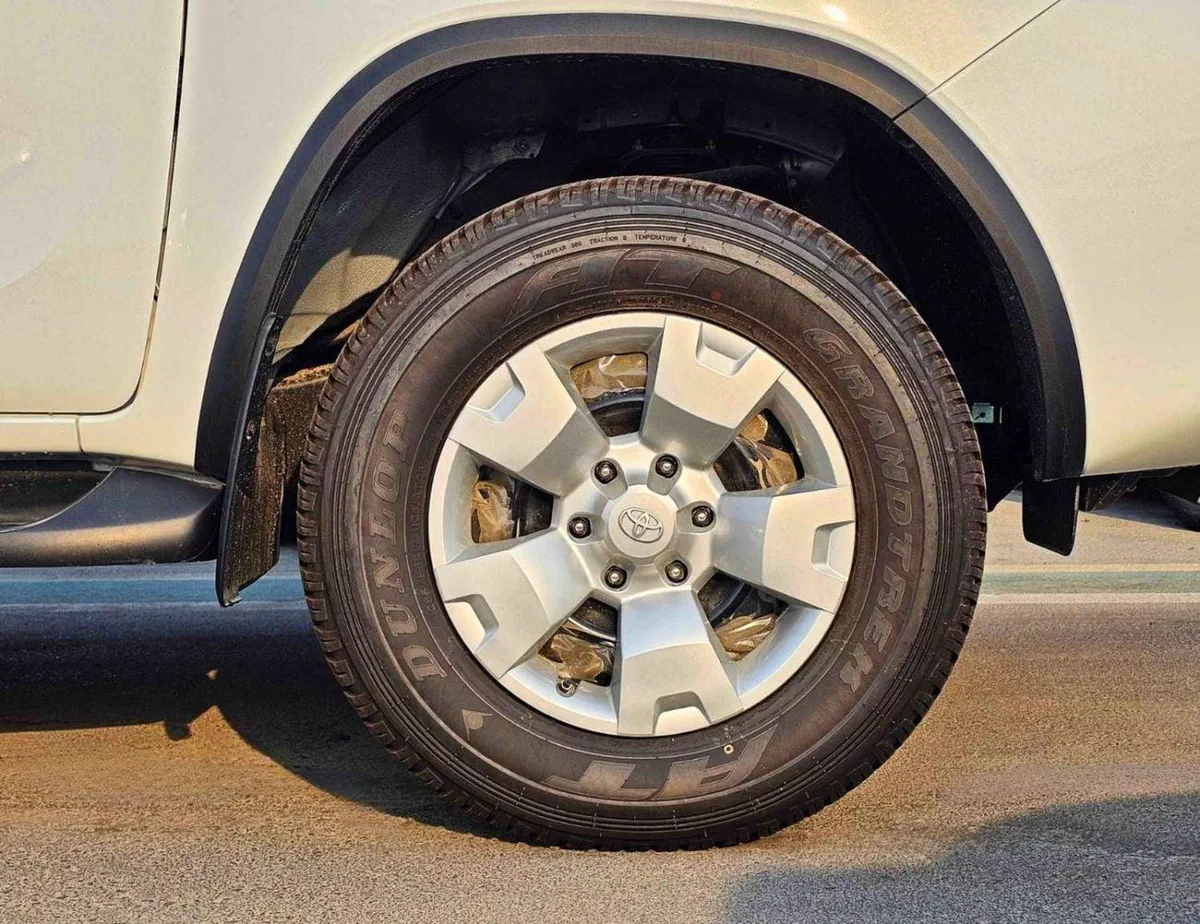 Toyota Fortuner EXR TOYOTA FORTUNER || 2.4L DIESEL V4 4WD / MANUAL AC (CODE # FDMC)-7-0