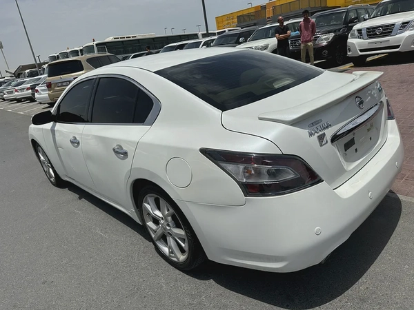 Nissan Mixima 2015 fullopshin white color GcC calen car
