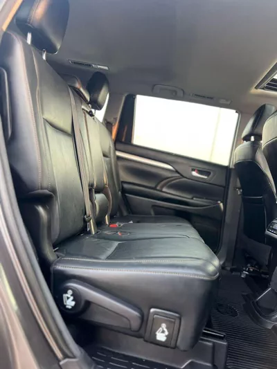 Toyota Highlander  2017 Toyota Highlander Hybrid Full option -3.5L-V6-AWD 4x4 - Rear CAM-Sunroof-Leather seat-21