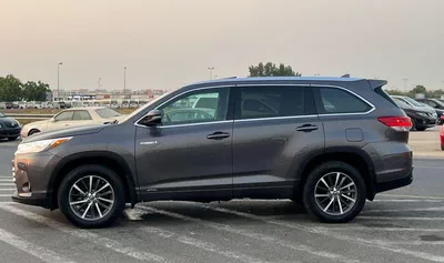 Toyota Highlander  2017 Toyota Highlander Hybrid Full option -3.5L-V6-AWD 4x4 - Rear CAM-Sunroof-Leather seat-4
