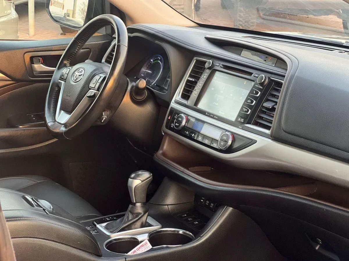Toyota Highlander 2017 Toyota Highlander Hybrid Full option -3.5L-V6-AWD 4x4 - Rear CAM-Sunroof-Leather seat-13-0