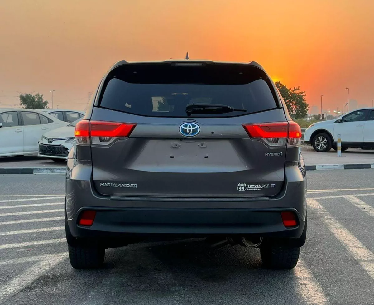 Toyota Highlander 2017 Toyota Highlander Hybrid Full option -3.5L-V6-AWD 4x4 - Rear CAM-Sunroof-Leather seat-7-0