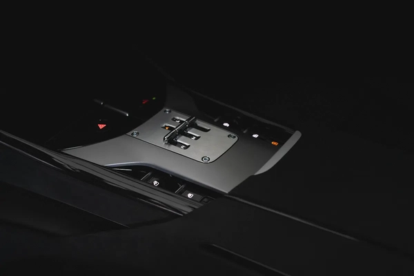 Ferrari Purosangue-Naturally Aspirated V12-Full Carbon Fiber Package-BURMESTER High End Audio