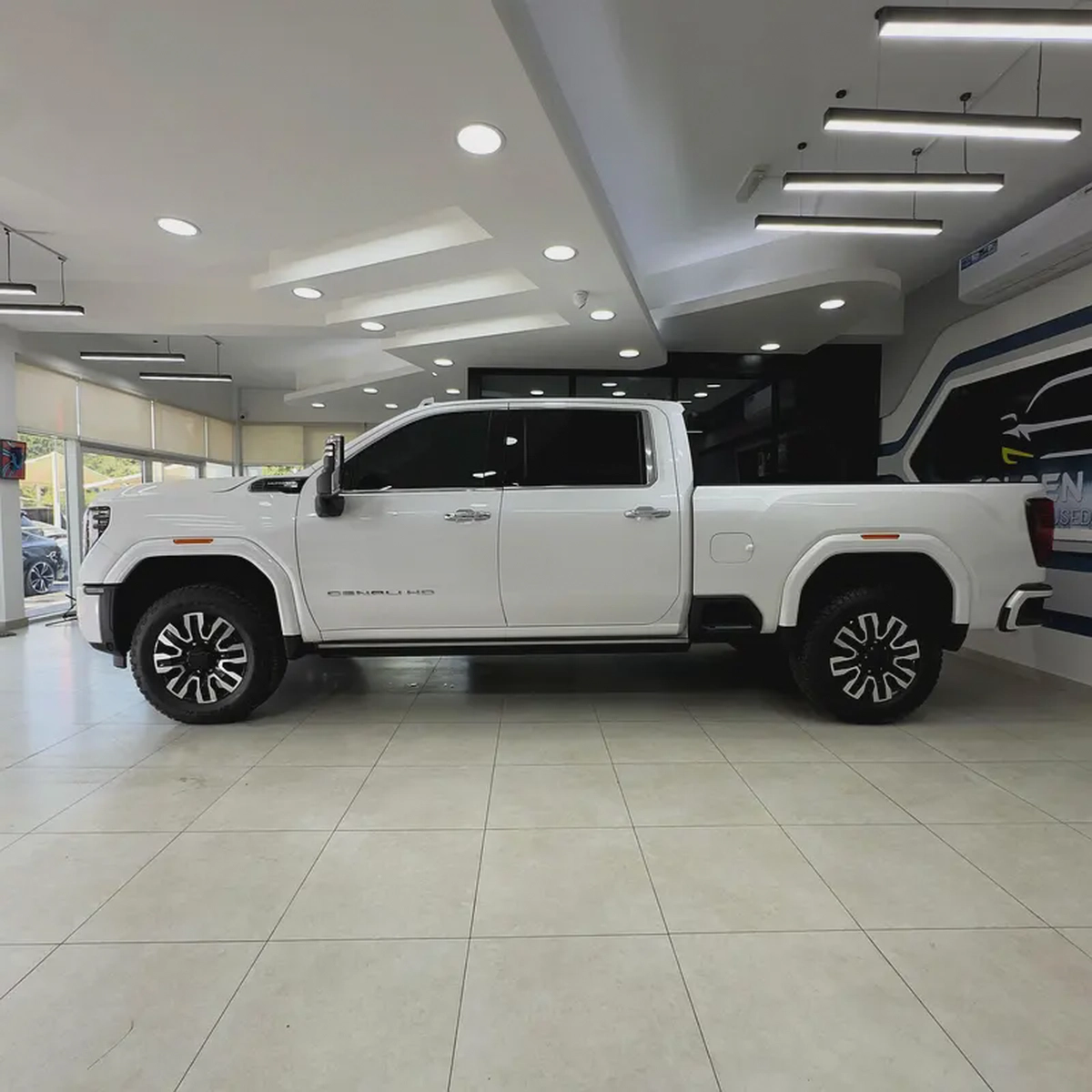 2025 GMC Sierra Denali ULTIMATE 3500 HD DIESEL-2-2
