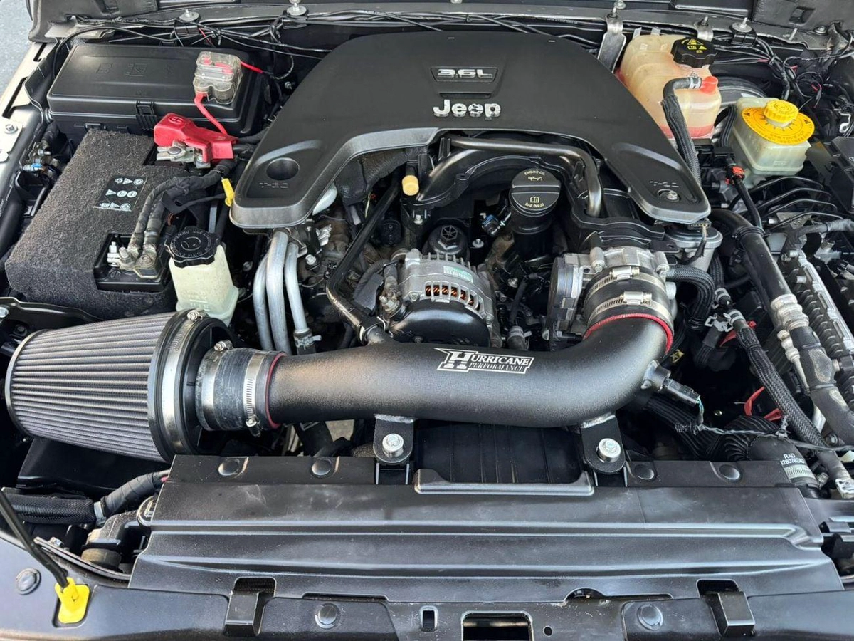 Jeep Wrangler Unlimited JEEP WRANGLER 2019 6V GCC 3.6L-7-0