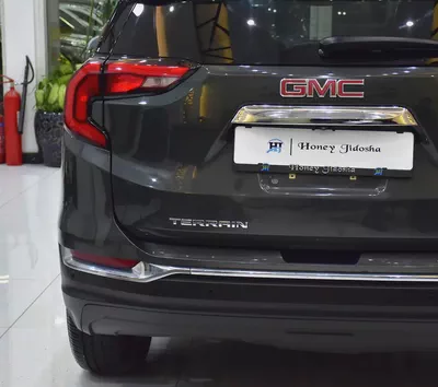 EXCELLENT DEAL for our GMC Terrain SLT AWD ( 2018 Model ) in Grey Color American Specs-7