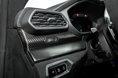 URUS PERFORMANTE | TWO TONE INTERIOR ALCANTARA SEATS | CARBON INT/EXT | MASSAGE SEAT-15