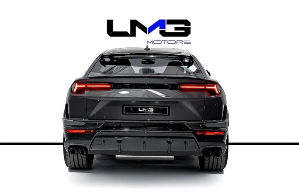 URUS PERFORMANTE | TWO TONE INTERIOR ALCANTARA SEATS | CARBON INT/EXT | MASSAGE SEAT