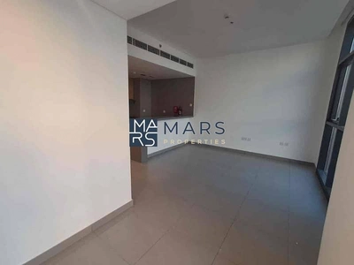 Top Floor | Pool View | Unfurnished-6