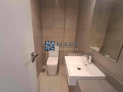 Top Floor | Pool View | Unfurnished-8