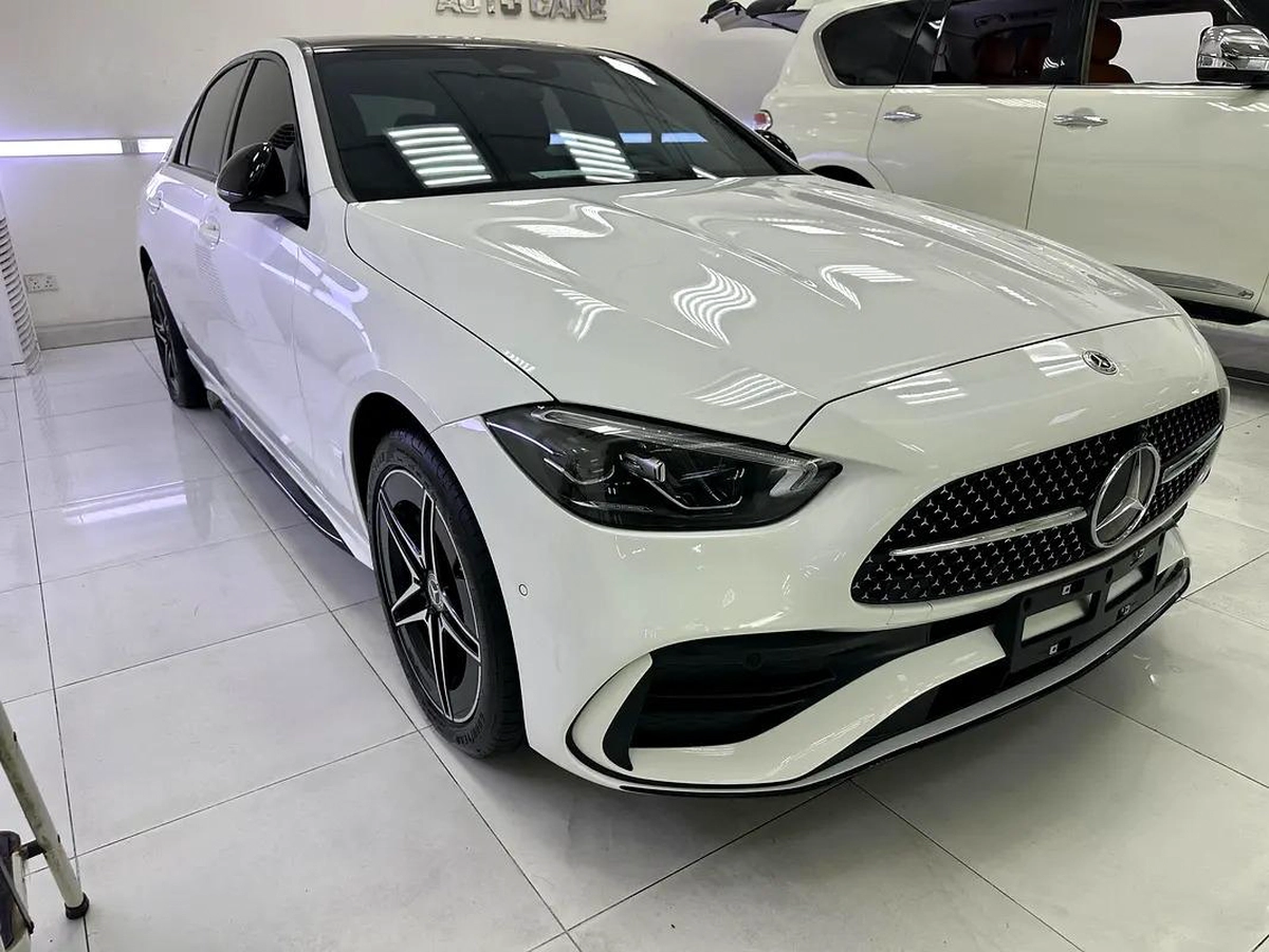 Mercedes-Benz C-Class C260 L-6-6