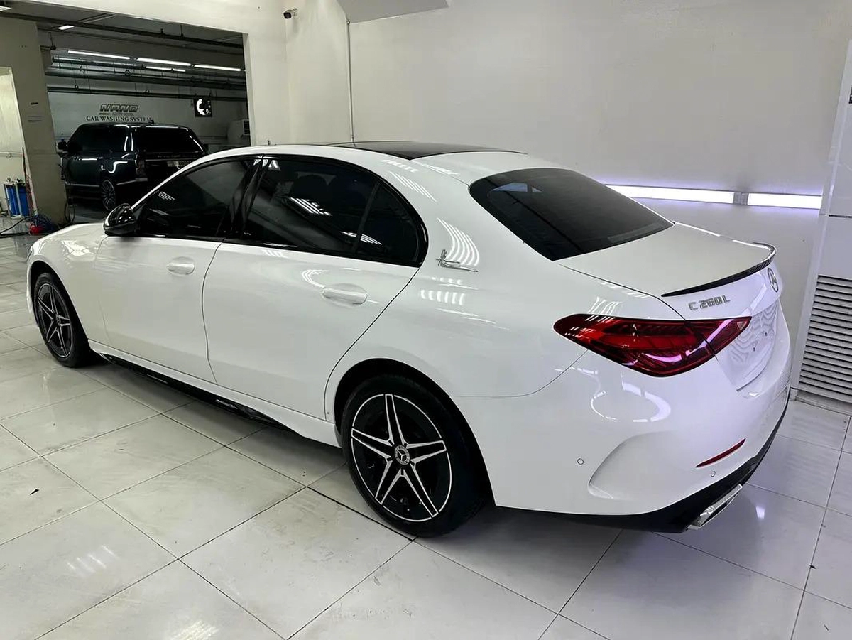Mercedes-Benz C-Class C260 L-3-3