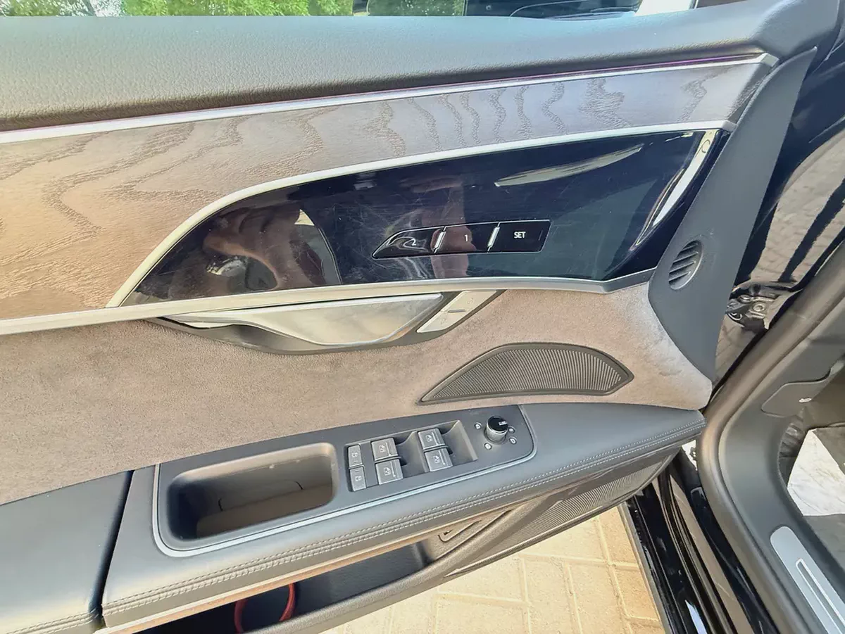2022 Audi Q8 55 TFSI quattro S line American Specs-13-13