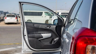 Kia Picanto LX 1.2P AT MY2023 – SILVER-11