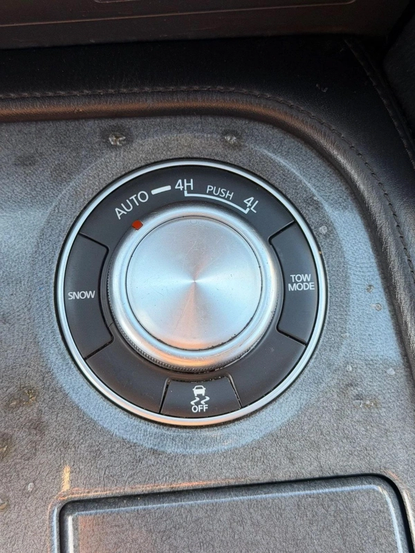 Nissan Armada SV (NON GCC) 4WD SV 2021 5.6L