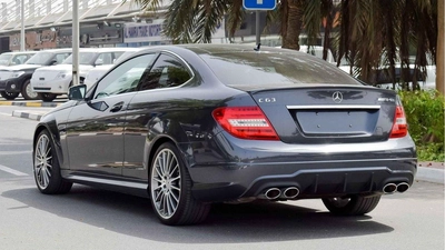 Mercedes-Benz C 63 Coupe-11