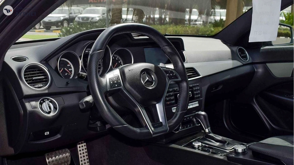 Mercedes-Benz C 63 Coupe-3-3
