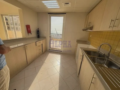 Spcaious apartment | Seaview | 5 min to Wyn-1