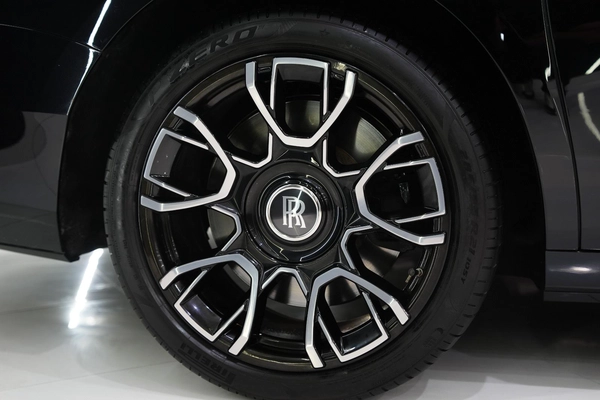 Rolls-Royce Ghost Black Badge 2024