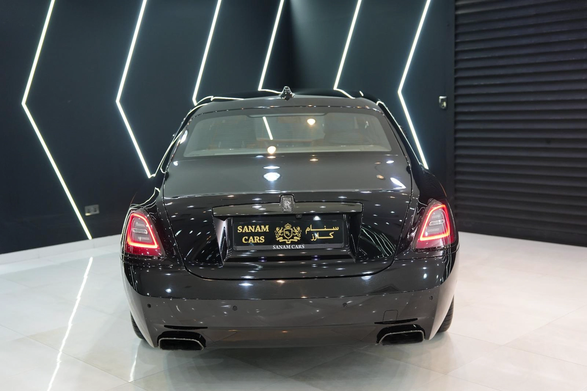 Rolls-Royce Ghost Black Badge 2024-17-17
