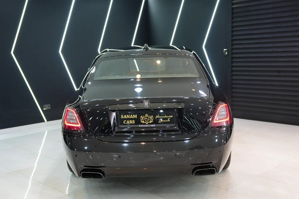 Rolls-Royce Ghost Black Badge 2024
