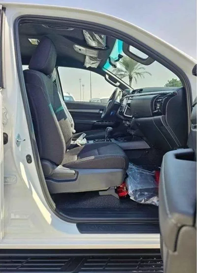 Toyota Hilux ADVENTURE DC Adventure 4.0L Petrol-8