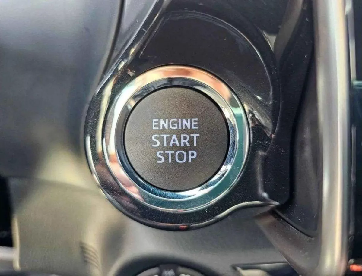 Toyota Hilux ADVENTURE DC Adventure 4.0L Petrol-11-0