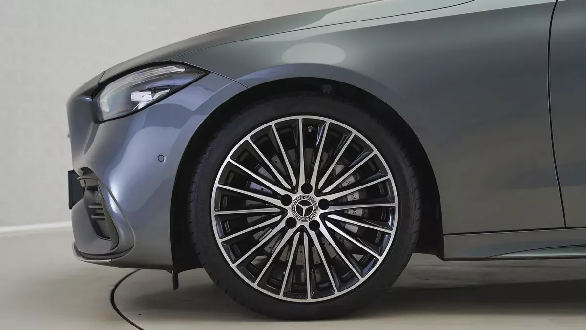 2026 Mercedes-Benz C200 AMG Premium  GCC Specs | Mercedes-Benz Active Warranty February 2031-10-10