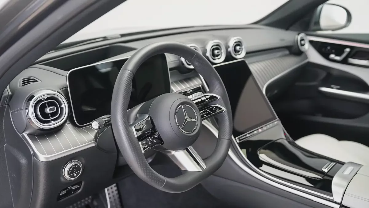 2026 Mercedes-Benz C200 AMG Premium  GCC Specs | Mercedes-Benz Active Warranty February 2031-3-3
