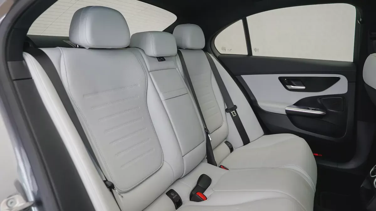 2026 Mercedes-Benz C200 AMG Premium  GCC Specs | Mercedes-Benz Active Warranty February 2031-5-5
