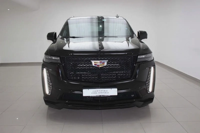 2023 Cadillac Escalade V | GCC Specs | Supercharged V8-1