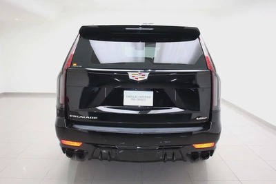 2023 Cadillac Escalade V | GCC Specs | Supercharged V8-2