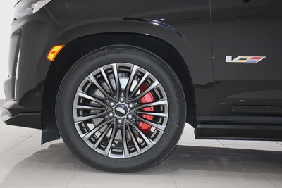 2023 Cadillac Escalade V | GCC Specs | Supercharged V8-5