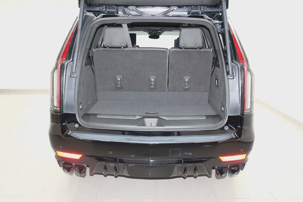 2023 Cadillac Escalade V | GCC Specs | Supercharged V8