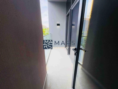Brand New Luxury 3badroom corner unit available for rent:160k-10