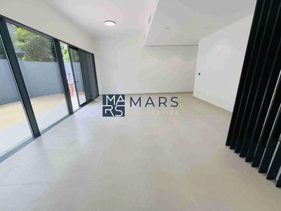 Brand New Luxury 3badroom corner unit available for rent:160k-13