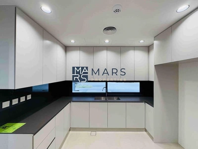 Brand New Luxury 3badroom corner unit available for rent:160k-14
