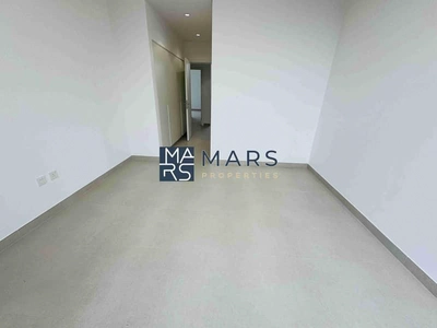 Brand New Luxury 3badroom corner unit available for rent:160k-16