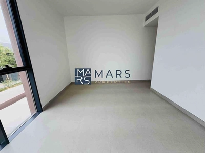 Brand New Luxury 3badroom corner unit available for rent:160k-27
