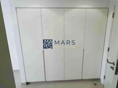Brand New Luxury 3badroom corner unit available for rent:160k-6