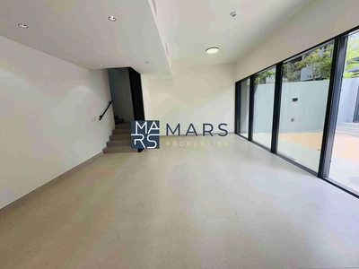 Brand New Luxury 3badroom corner unit available for rent:160k-8