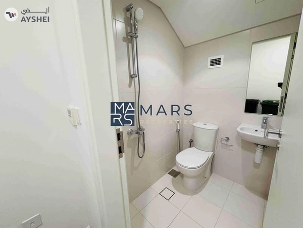 Brand New Luxury 3badroom corner unit available for rent:160k
