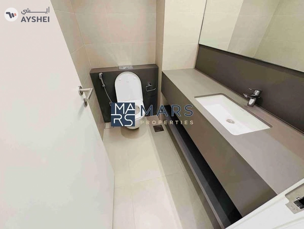 Brand New Luxury 3badroom corner unit available for rent:160k