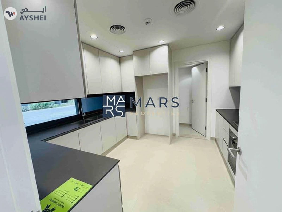 Brand New Luxury 3badroom corner unit available for rent:160k-2-2